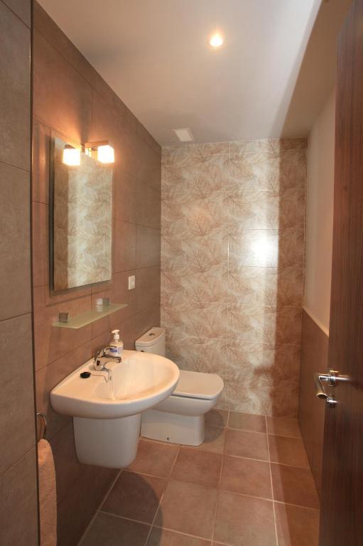 Casa Sierra De Guara Guest House Adahuesca Rom bilde